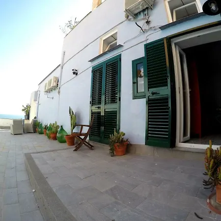 Sirene E Kallos Holiday home *