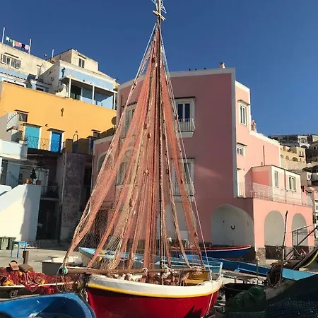 Sirene E Kallos Procida